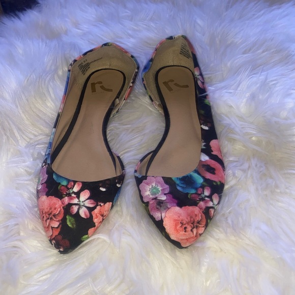 Black and Pink Floral Flats with Pointed Toe - Picture 1 of 4